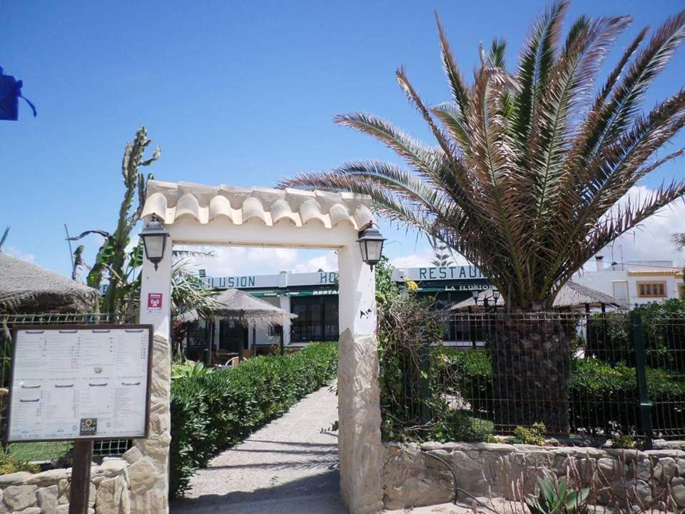 Hostal Restaurante La Ilusion Ел Палмар Екстериор снимка